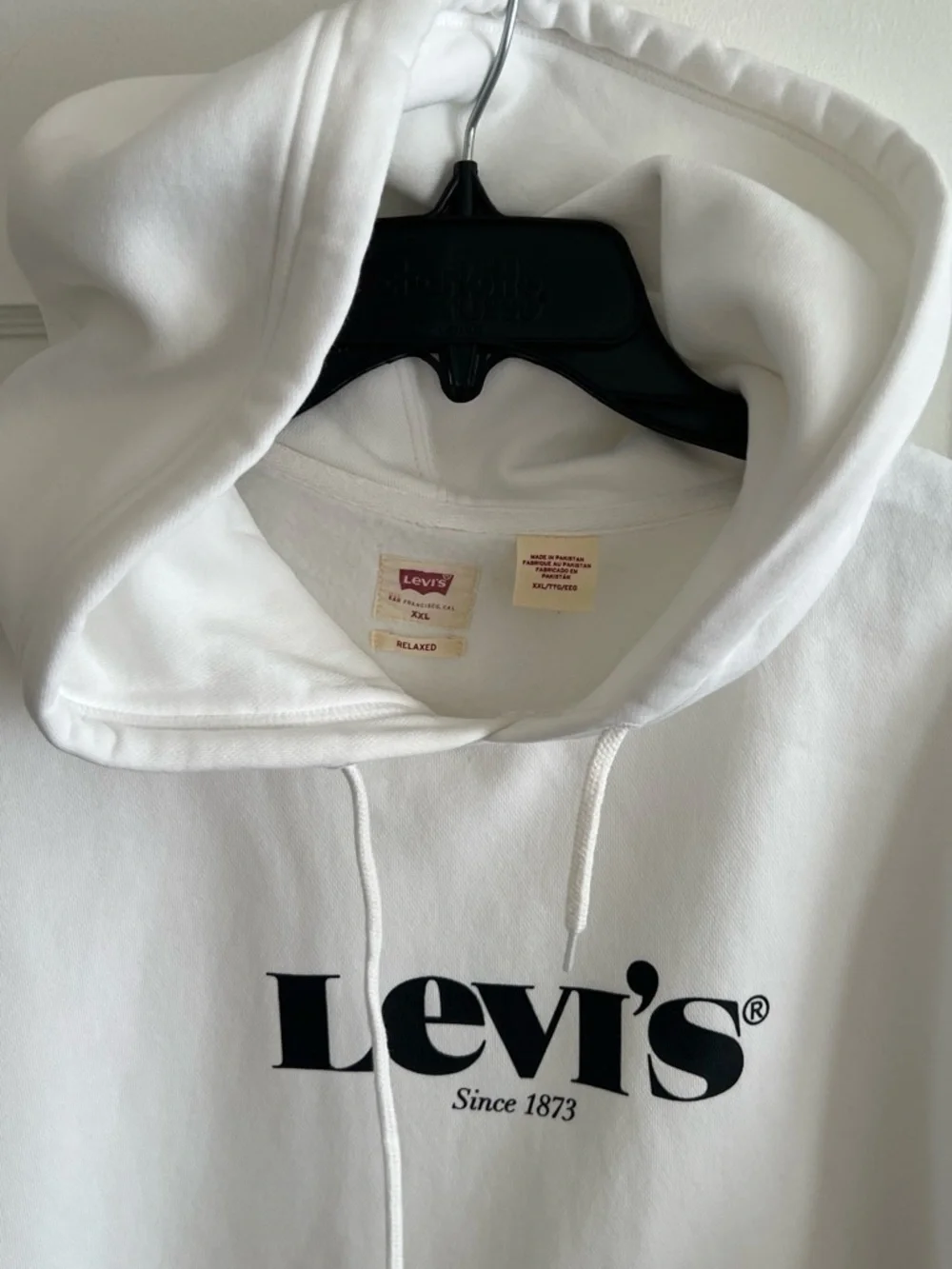 Levi's Men's White Hoodie with Black Logo Crewneck